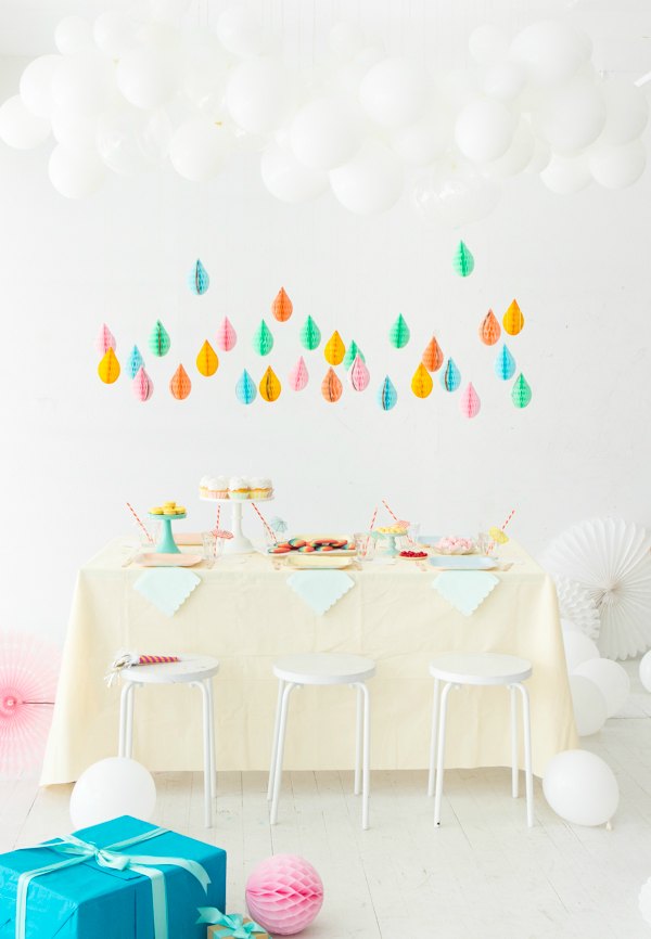 Nubes y gotas para decorar un Baby Shower