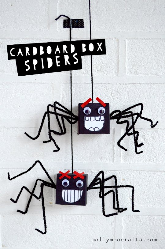 Como hacer arañas con una cajas de cartón
