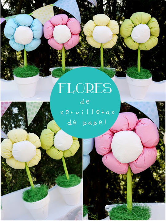 Como hacer flores con servilletas de papel