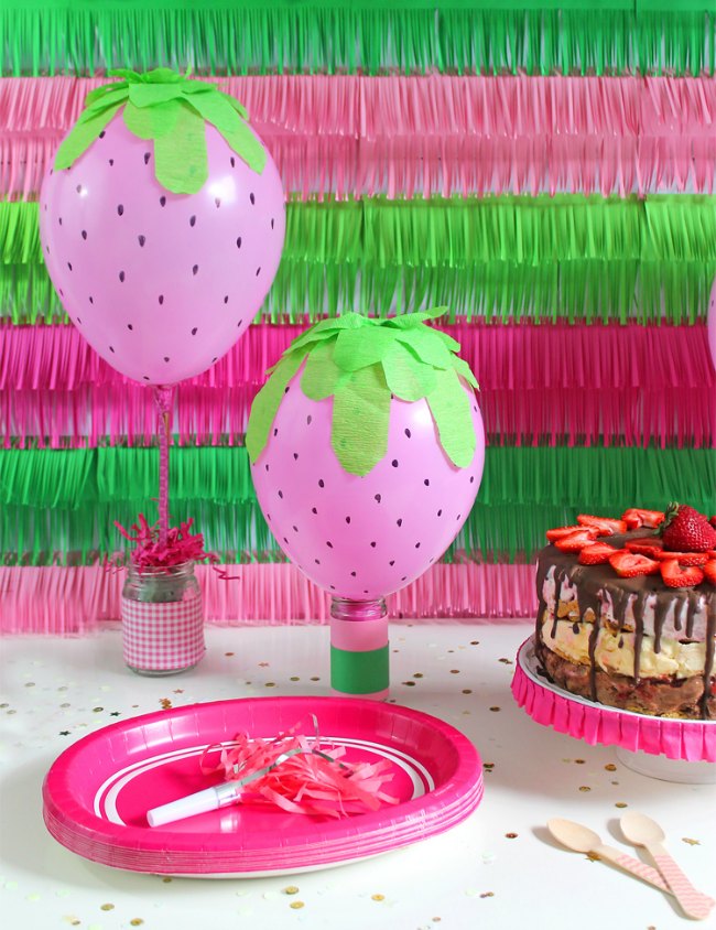 DIY Globos con diseño de Fresas